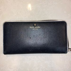 kate spade Bags - Black Kate Spade Wallet kate spade Bags - Black Kate Spade Wallet